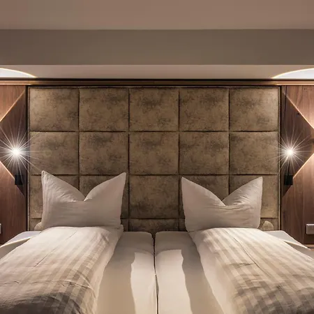 Hotel Unterwirt 4*