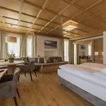Unterwirt 4*